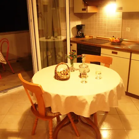 Dany بيت ضيافة 4*