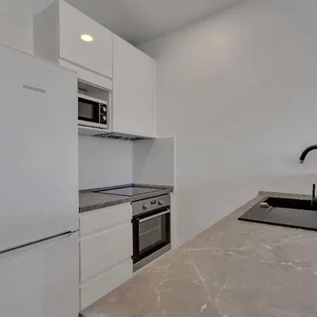 Гостьовий будинок Dany 4*