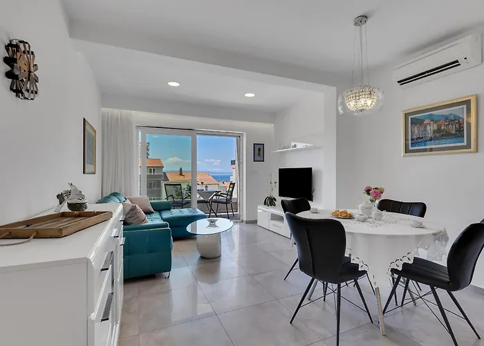 Dany 招待所 马卡尔斯卡